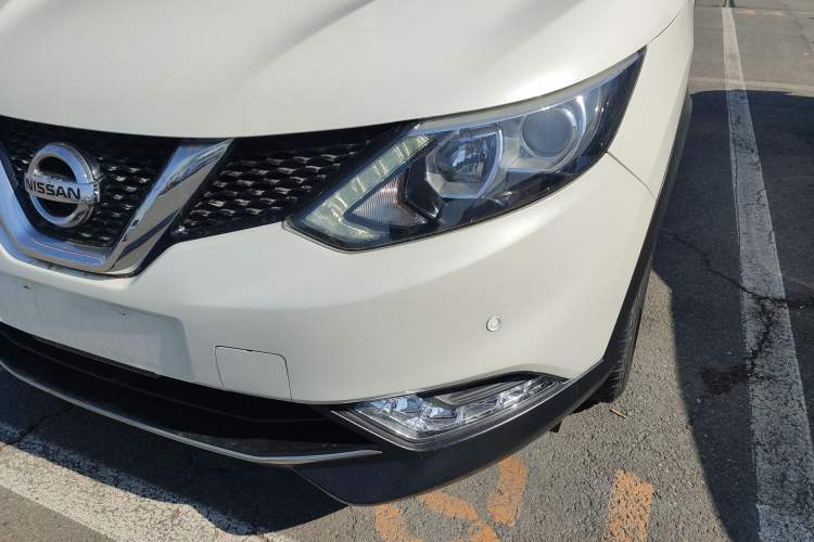 Used Nissan Qashqai 2016 2.0L CVT Elite Edition Left Front Headlight