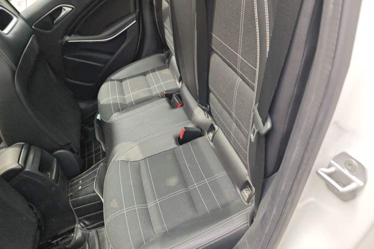 Used Mercedes-Benz GLA 2015 GLA 200 Left Rear Seat