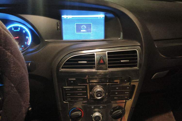 Used Brilliance V5 2014 1.5T Manual Two-Wheel Drive Sport Model