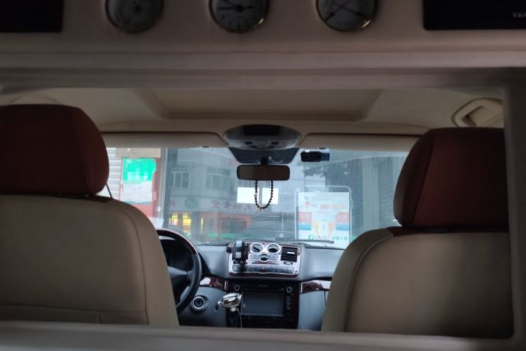 Used Mercedes-Benz Vito 2013 3.0L Elite Edition Headliner