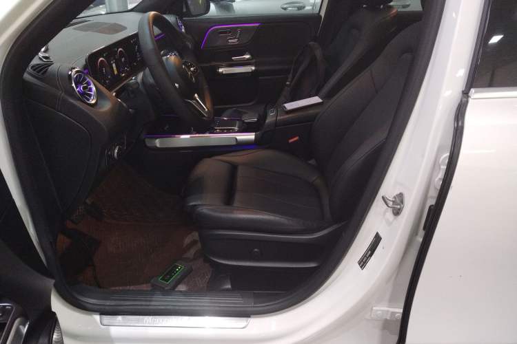 Used Mercedes-Benz GLB 2020 Facelift GLB 200 Fashion Edition Left Front Seat