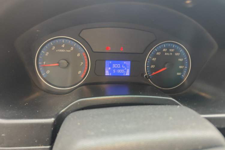 Used CHANGAN KAICHENG Shenqi F30  Odometer Close Up