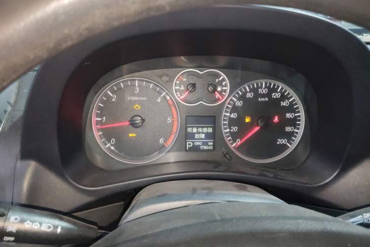 Used Haval H5 Classic 2012 ZhiZun Edition Green Silence 2.0T Automatic Two-Wheel Drive Comfortable Model Instrument Cluster