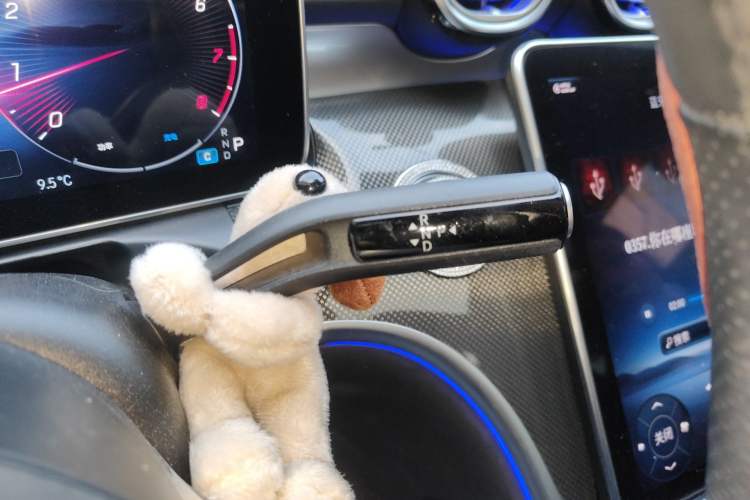 Used Mercedes-Benz C-Class 2023 C 260 L Sport Edition Gear Lever