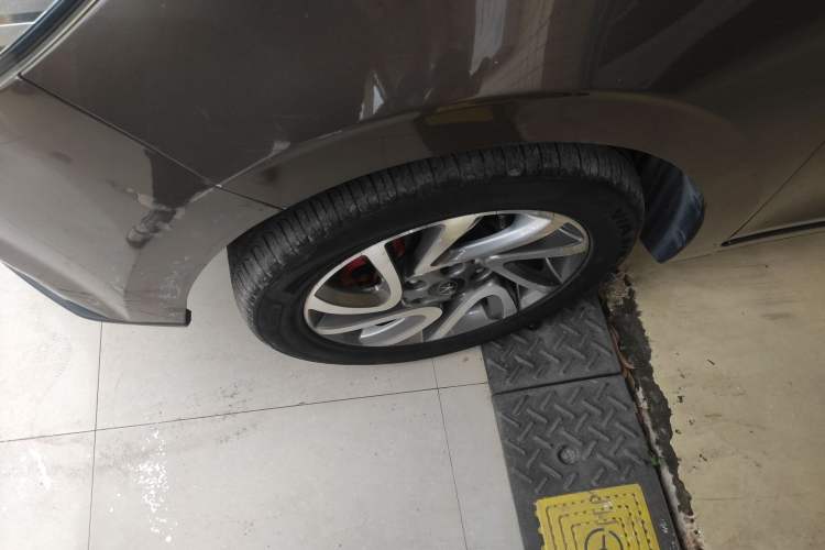 Used JAC Refine S2 2015 1.5L CVT Luxury Smart Version
