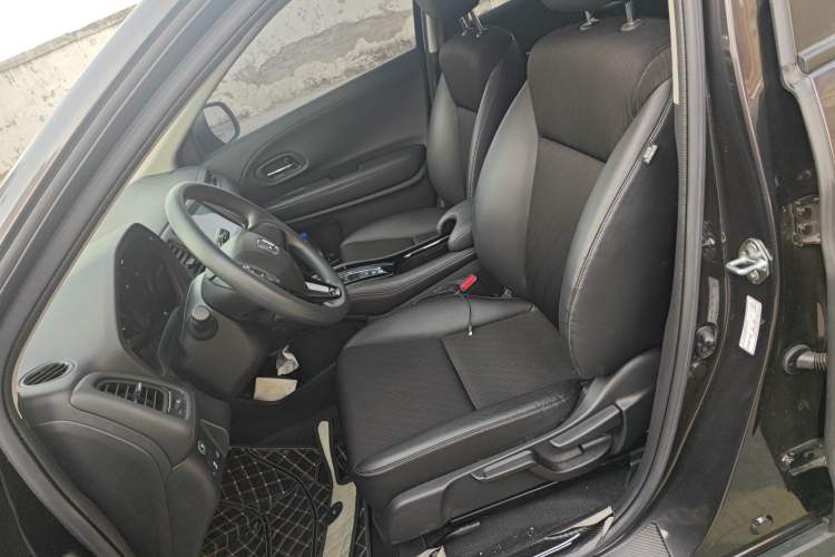 Used Honda Vezel 2020 220 TURBO CVT Luxury Edition
