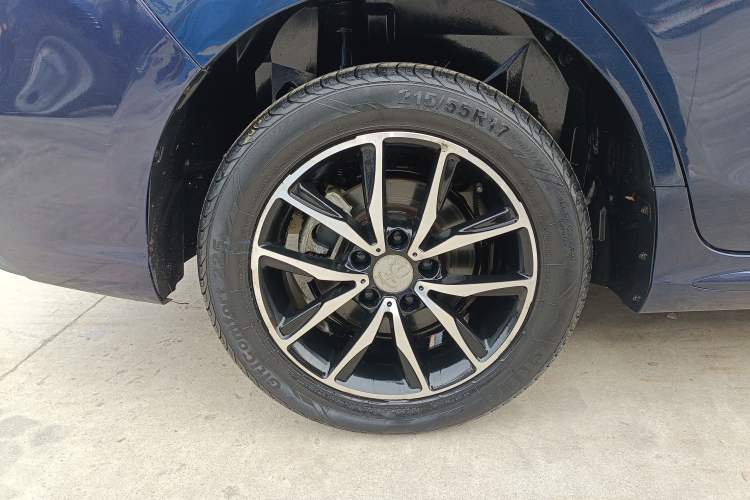 Used BYD Song MAX 2017 1.5T Automatic Smart Connect Luxury 7-Seater
