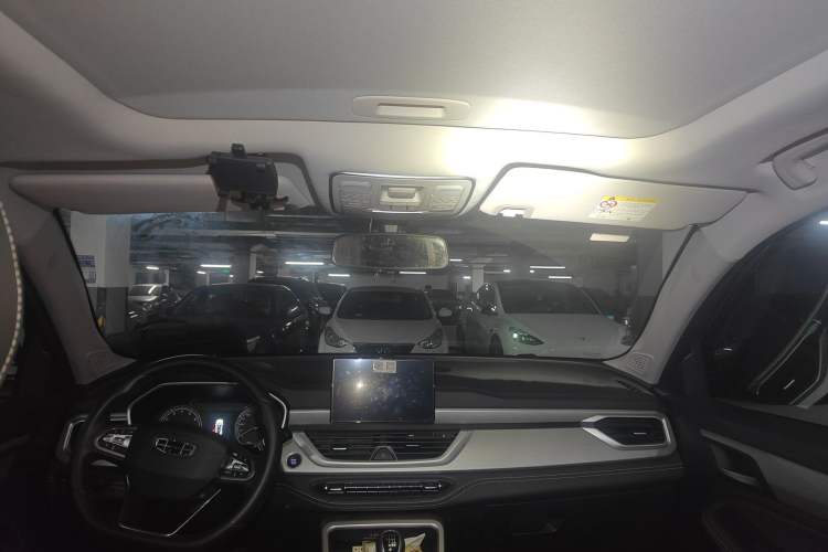 Used Geely Auto Vision X6 2020 1.4T Manual Luxury Model Headliner