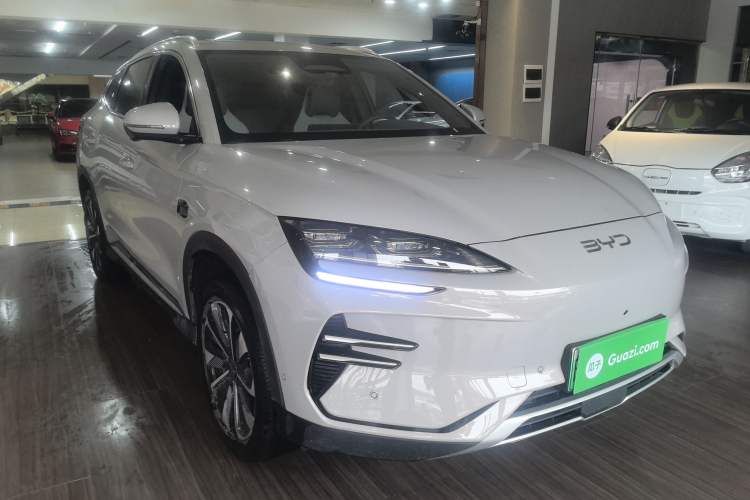 Used BYD Song PLUS New Energy 2025 EV Intelligent Driving Edition 520km Luxury Model
