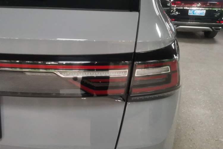 Used Volkswagen Tharu 2023 300TSI Two-Wheel-Drive Full Moon Edition Exterior 3