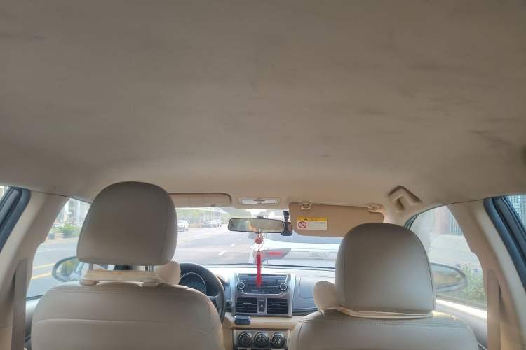 Used Toyota YARiS L Zhi Xuan 2014 1.5G Automatic Xuan Dong Edition Headliner