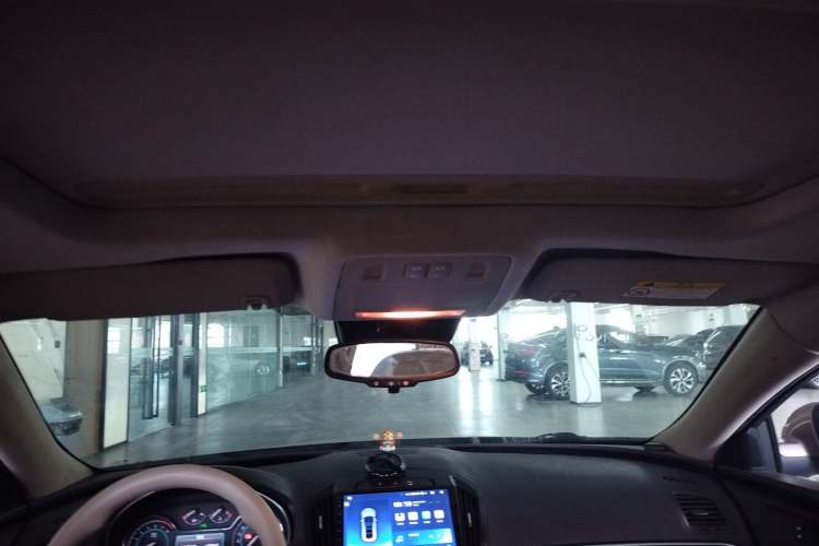 Used Buick Regal 2015 2.0L Elite Fashion Edition Headliner