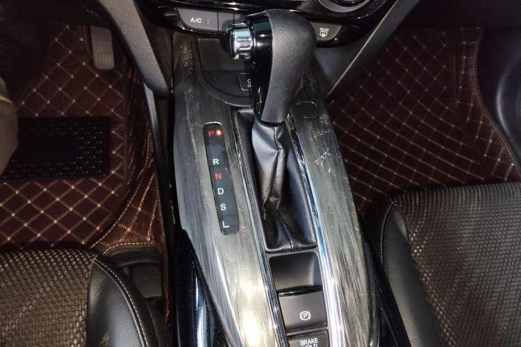 Used Honda XR-V 2017 1.8L EXi CVT Comfort Version Gear Lever