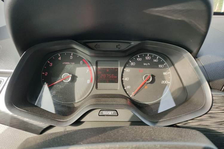 Used Baojun 310 2016 1.2L manual Comfort trim level