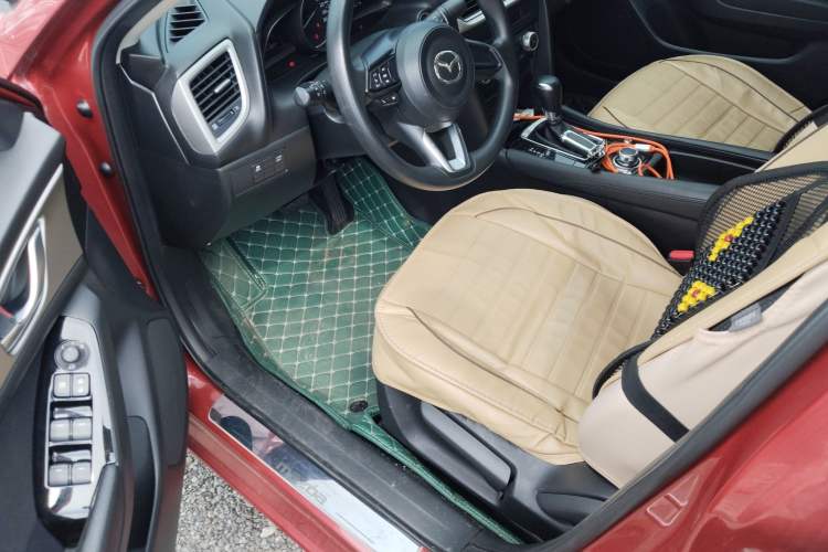 Used Mazda 3 Axela 2019 Cloud-Controlled Sedan 1.5L Automatic Luxury Model China VI Standard