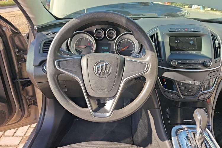 Used Buick Regal 2015 1.6T Leading Technology Model
