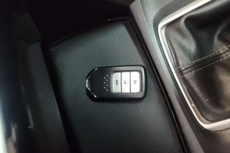 Used Honda Civic 2016 220TURBO Manual Luxury Edition Vehicle Key