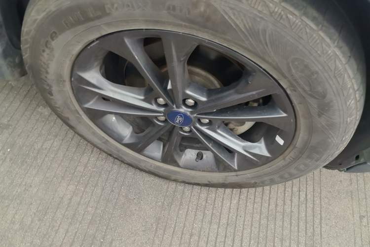 Used Ford Kuga 2019 EcoBoost 180 Two-Wheel-Drive Platinum Edition China VI Standard