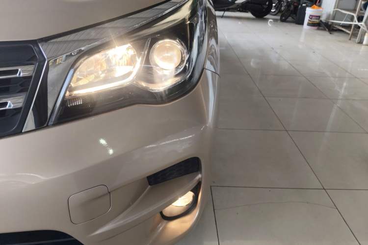 Used Venucia M50V 2017 1.6L XL CVT Luxury Edition