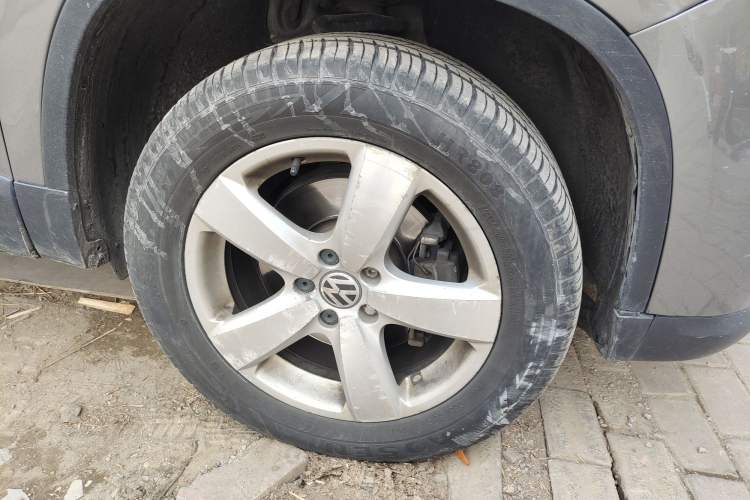 Used Volkswagen Tiguan 2010 2.0 TSI Automatic All-Wheel-Drive Elite Edition