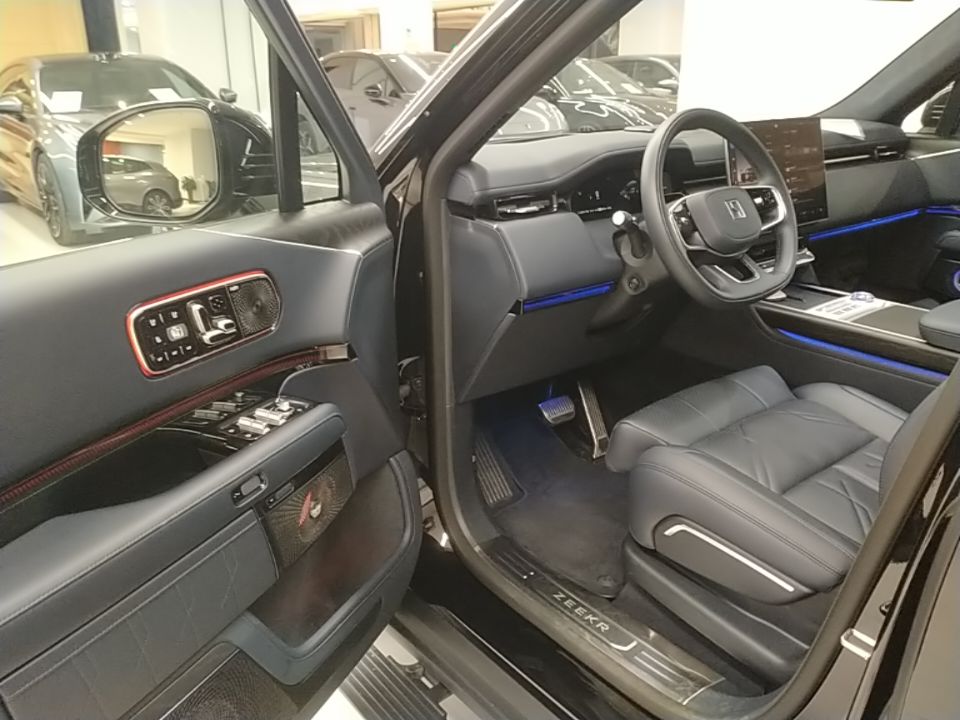 Zeekr 9X 2025 Ultra Edition 70kWh — снимка 18