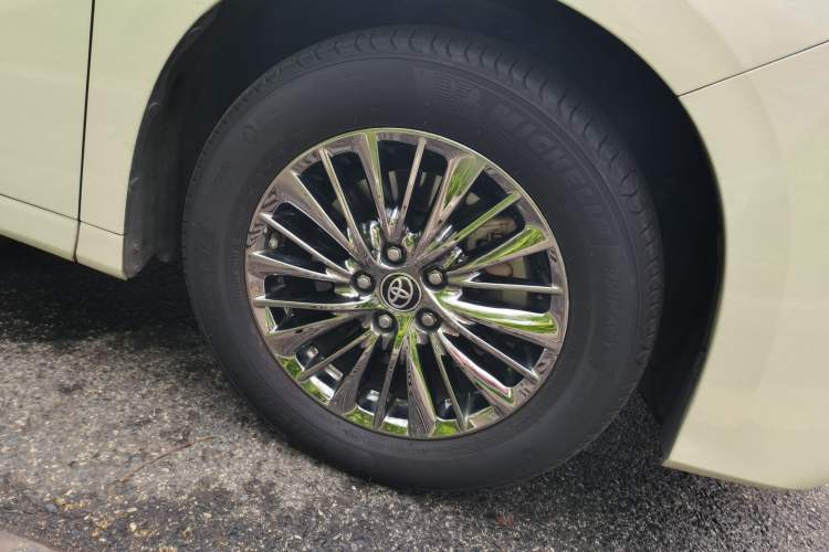 Used Toyota Alphard 2020 Dual-Engine 2.5L Luxury Edition
