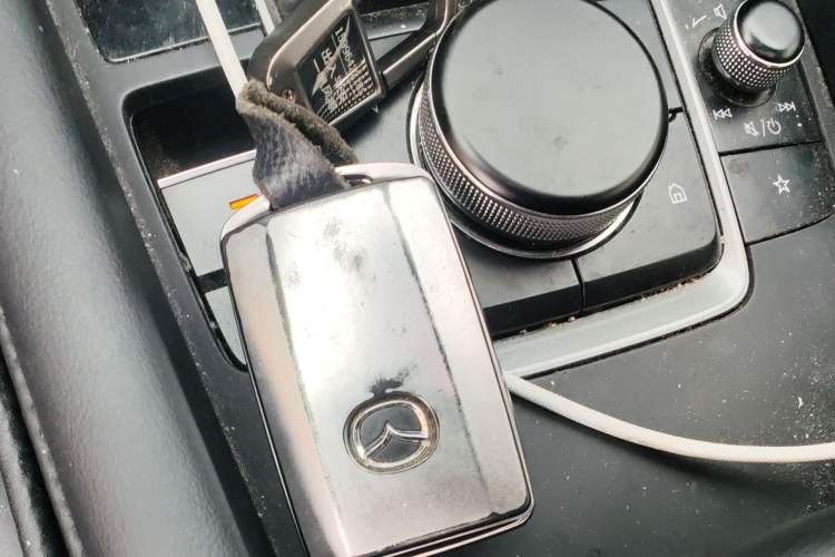 Used Mazda 3 Axela 2020 1.5L Automatic Luxury Version