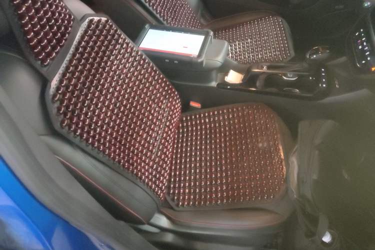 Used Buick Envista 2022 1.5T GS Fuel-Efficient Version Right Front Seat