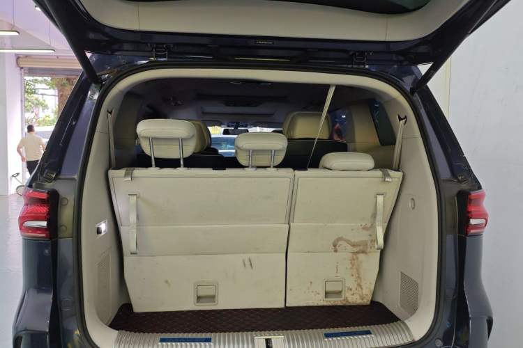 Used Roewe iMAX8 2022 400TGI Celebration Edition