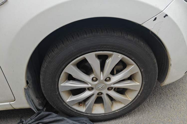 Used Hyundai Elantra (5th Generation / Langdong) 2016 1.6L Manual Fashion Edition Right Front Wheel Hub