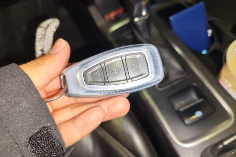 Used Ford Kuga 2018 Facelifted EcoBoost 180 Two-Wheel Drive Luxury Wing Edition Vehicle Key