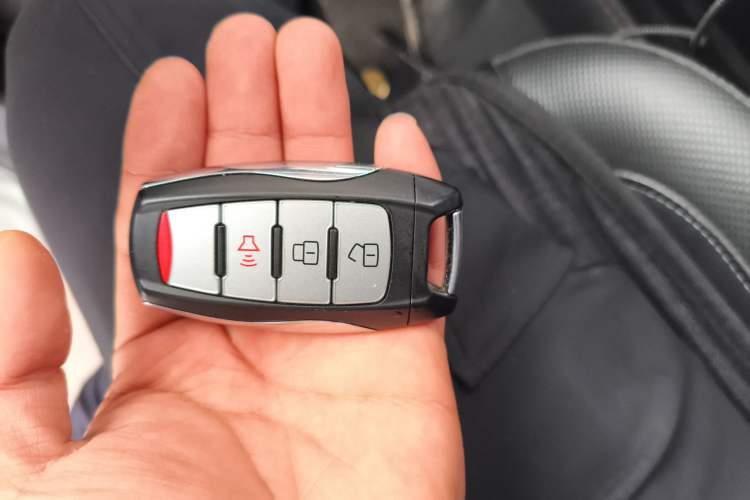 Used Great Wall Poer 2021 2.0T Commercial Version Automatic Diesel 4x4 Elite Long-Box GW4D20M