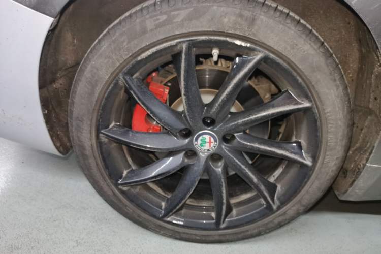 Used Alfa Romeo Giulia 2021 2.0T 280HP Luxury Edition