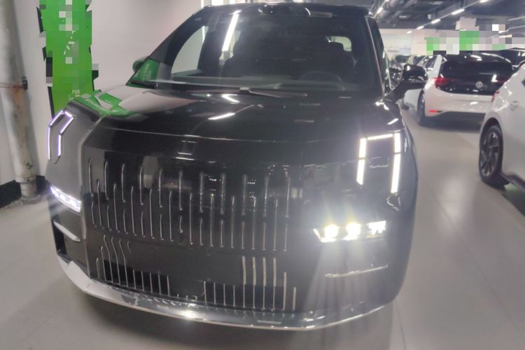 Used Zeekr 009 2024 7-Seater Aisle Version 108 kWh