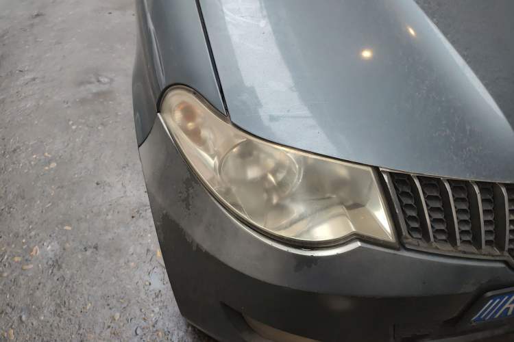 Used Wuling Hongguang 2010 1.4L Comfort Version Right Front Headlight