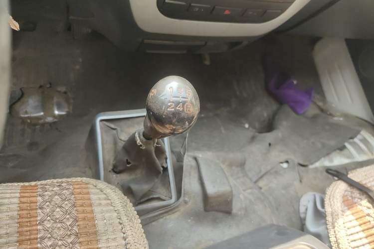 Used King Long Golden Way 2016 2.0L Box Truck 4G20
