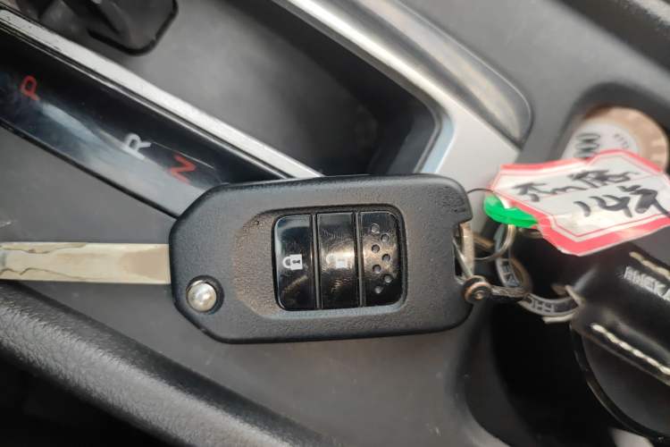 Used Honda Jade 2013 1.8L automatic Comfort version 5 seats
