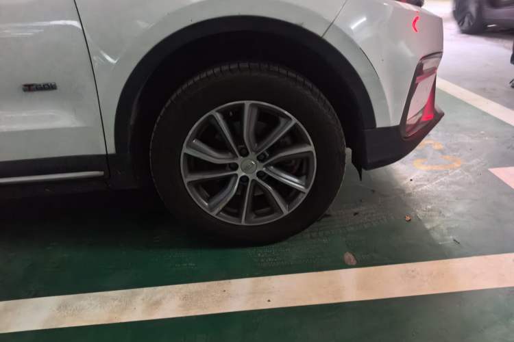 Used Geely Auto Emgrand X7 Sport 2018 Revised Version 1.8TD Automatic Two-Wheel Drive Smart Connectivity 4G-Enabled Edition Exterior 4