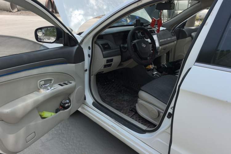 Used Dongfeng Aeolus E70 2018 Super-Enjoyment Edition Driver Seat