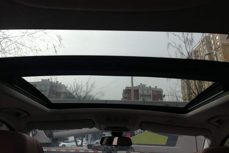 Used BMW 5 Series GT 2013 535i Leading Model Headliner