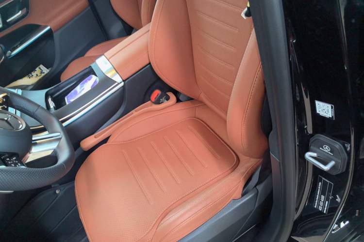 Used Mercedes-Benz GLC 2025 Refreshed GLC 300 L 4MATIC Dynamic Version 5 Seats