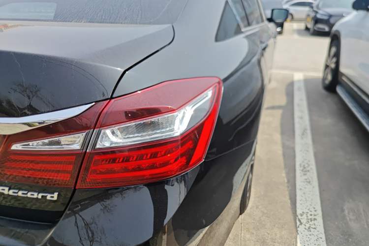 Used Honda Accord 2016 2.0L Comfort Edition
