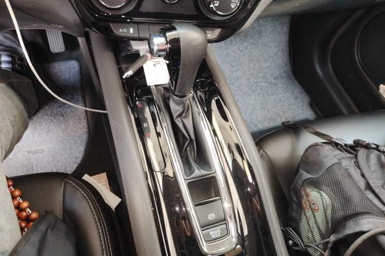 Used Honda Vezel 2015 1.5L CVT two-wheel drive Comfort trim