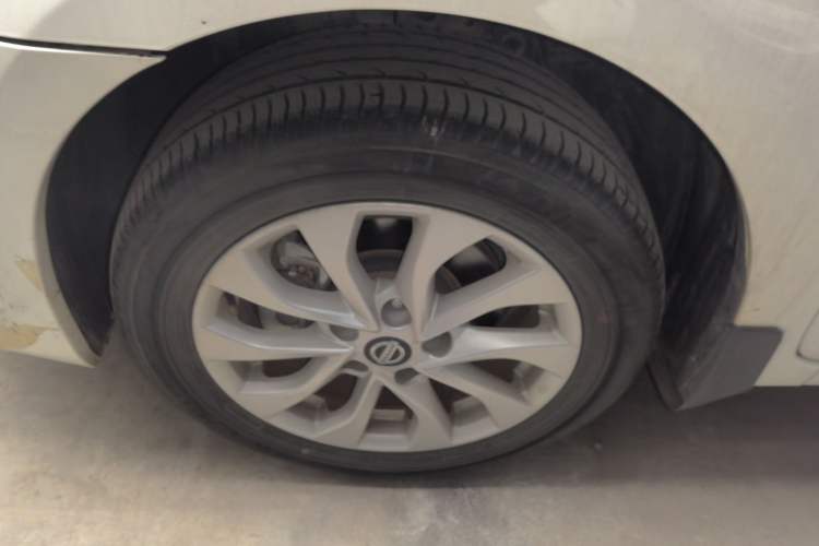 Used Nissan Sylphy 2021 Classic 1.6XL CVT Luxury Edition Left Front Wheel Hub