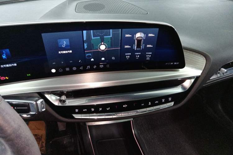 Used Cadillac LYRIQ 2022 Rear-Drive Long-Range Luxury Edition
