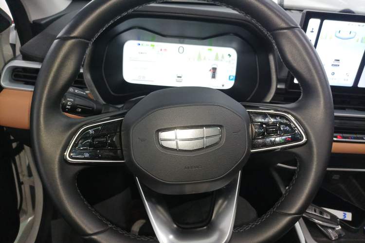 Used Geely Auto Emgrand 2025 4th Generation 1.5L CVT Flagship Version
