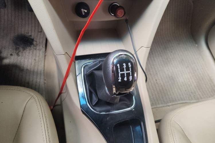 Used Baojun 730 2016 1.5L Manual Comfort Version 7 Seats China V Emission Standard
