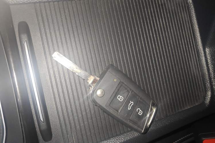 Used Volkswagen Sagitar 2022 280TSI DSG Flyover Edition Vehicle Key