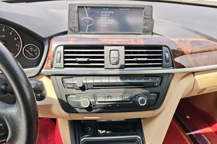 Used BMW 3 Series 2013 320Li Fashion Model
