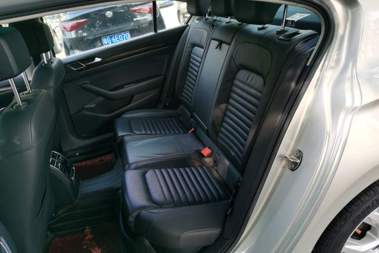 Used Volkswagen Magotan 2019 330TSI DSG Luxury Version China VI Standard